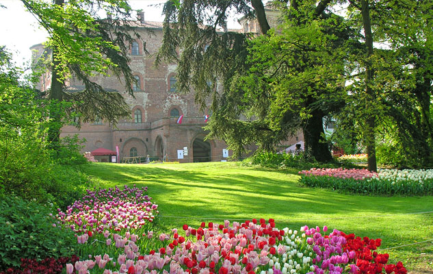 Cover Castello di Pralormo – Collezione di tulipani
