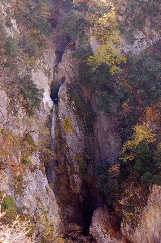 cascata-s-nicola-autunno24